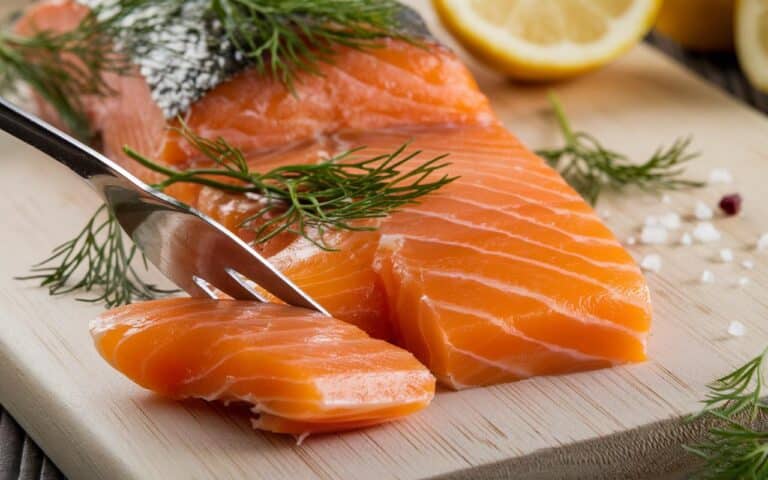 Mniej niż 3 euro na osobę, oto jak przygotować taniego łososia gravlax