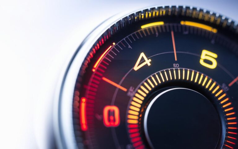 Ten prosty trik pozwala zwiększyć temperaturę w domu o do 3°C bez dodatkowego ogrzewania.